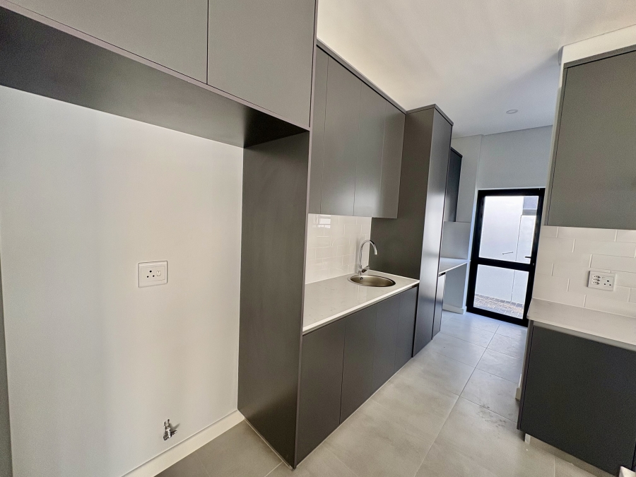 4 Bedroom Property for Sale in Sandown Western Cape